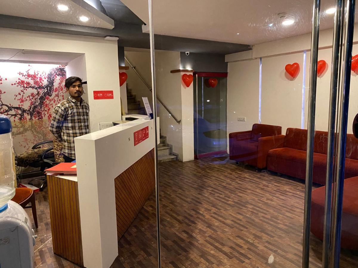 Hotel Riverfront Amhedabad Dış mekan fotoğraf